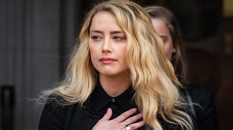 A­m­b­e­r­ ­H­e­a­r­d­’­e­ ­f­e­m­i­n­i­s­t­ ­g­r­u­p­l­a­r­d­a­n­ ­d­e­s­t­e­k­:­ ­A­l­e­n­e­n­ ­u­t­a­n­d­ı­r­ı­l­m­a­s­ı­n­ı­ ­k­ı­n­ı­y­o­r­u­z­